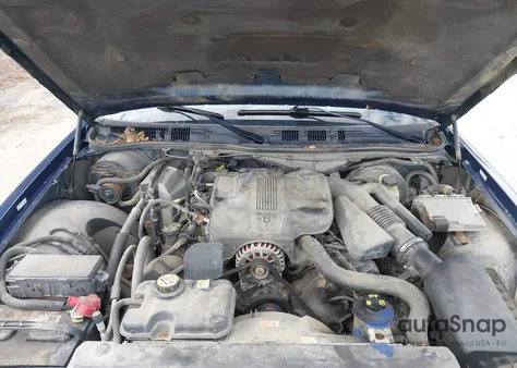 2006 Mercury Grand Marquis Ls from USA, damaged, VIN 2MHHM75W06X615723